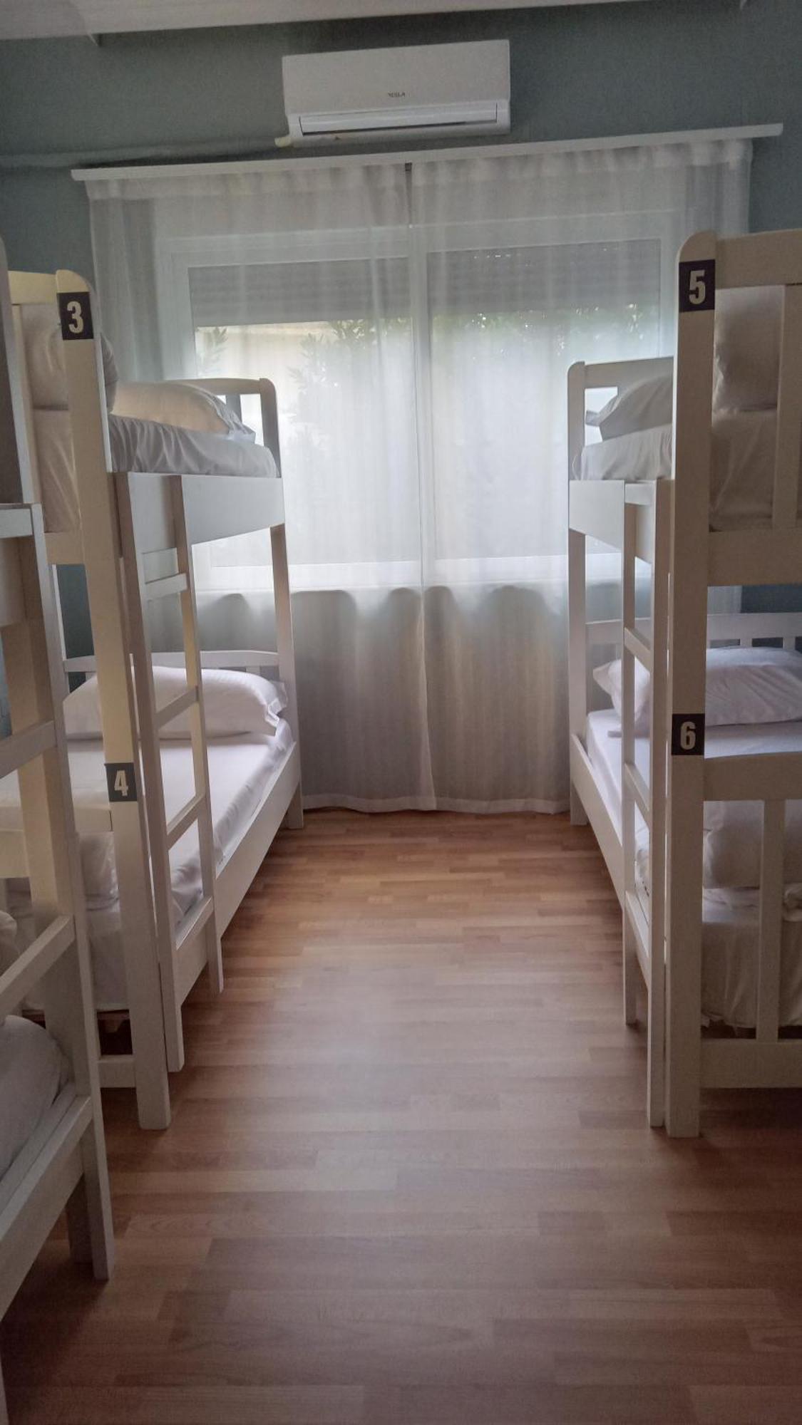 Mandarine Hostel Tirana Bagian luar foto