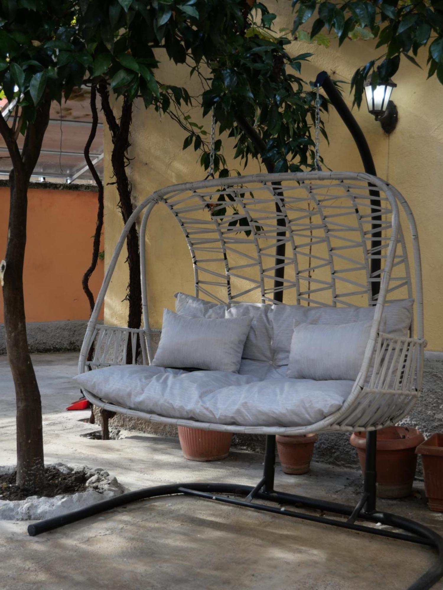 Mandarine Hostel Tirana Bagian luar foto