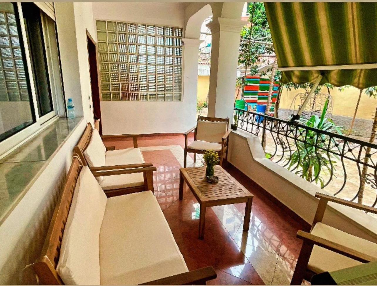 Mandarine Hostel Tirana Bagian luar foto